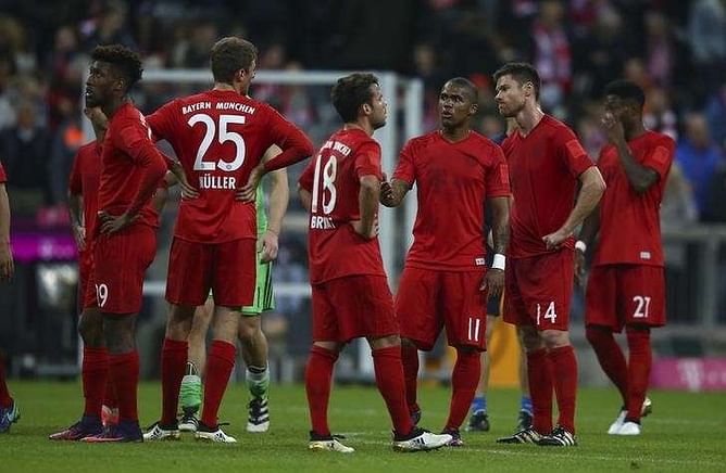 Bayern draw, Dortmund's Aubameyang scores four