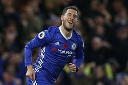Five-star Chelsea destroy Everton to go top