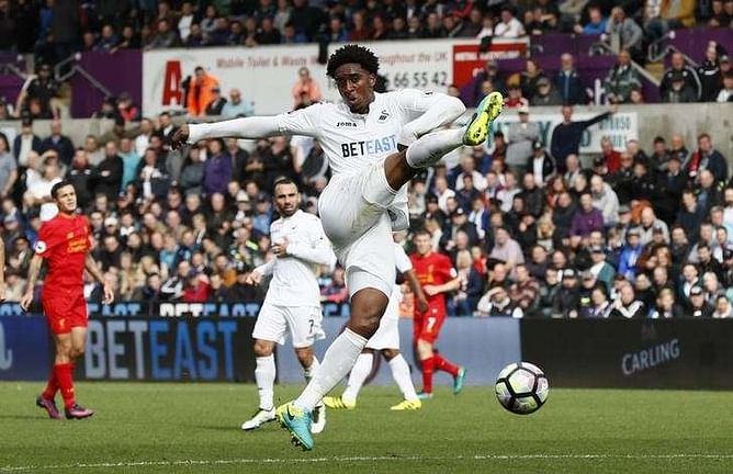 Fer and De Roon get late Dutch call-ups