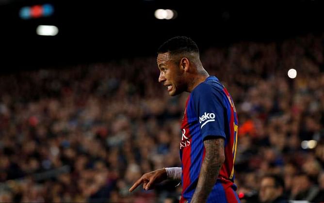 Corruption case a complication for Neymar, says Brazil coach
