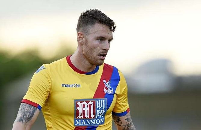 Palace striker Wickham faces long spell out