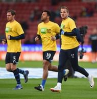 STOKE ON TRENT, ENGLAND - APRIL 18: Jan Vertonghen, Mousa Dembele and Harry Kane of Tottenham Hotspur warm up prior to the Barclays Premier League match between Stoke City and Tottenham Hotspur at the Britannia Stadium on April 18, 2016 in Stoke on Trent, England. (Photo by Michael Regan/Getty Images)