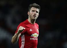 Manchester United news: Jose Mourinho to offer new contract midfielder Michael Carrick