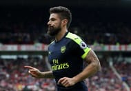 SUNDERLAND, ENGLAND - OCTOBER 29: Olivier Giroud of Arsenal celebrates scoring his team's third goal during the Premier League match between Sunderland and Arsenal at the Stadium of Light on October 29, 2016 in Sunderland, England. (Photo by Ian MacNicol/Getty Images)