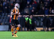HULL, ENGLAND - NOVEMBER 06: Robert Snodgrass of Hull City during the Premier League match between Hull City and Southampton at KC Stadium on November 6, 2016 in Hull, England. (Photo by Nigel Roddis/Getty Images)