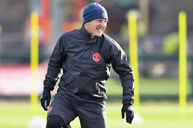 Transfer Rumour: Santos target Bastian Schweinsteiger in January