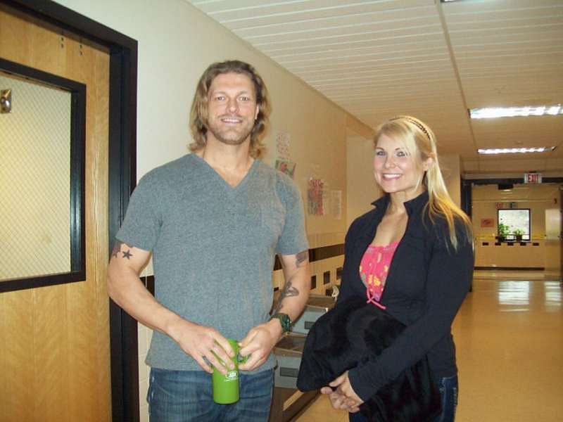 are edge and beth phoenix still married