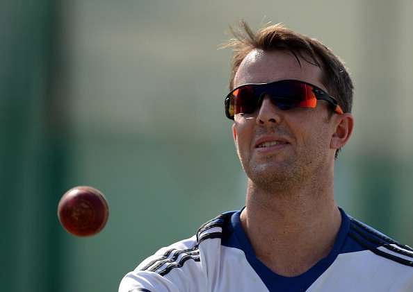 Graeme Swann feels England don't stand a chance against India