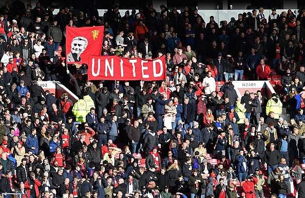 EPL 2016/17: Two Manchester United fans spent the night inside Old Trafford before Arsenal match