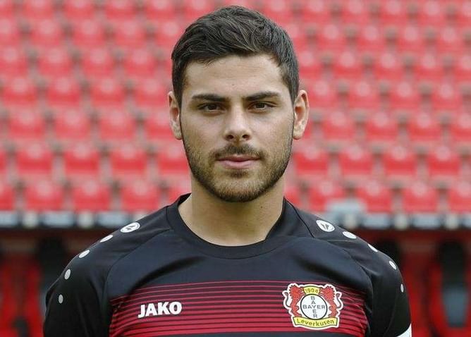 Leverkusen's Volland out for rest of year with muscle injury