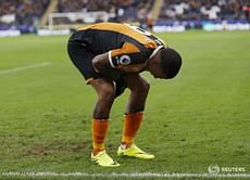 Hull striker Hernandez to have hernia operation