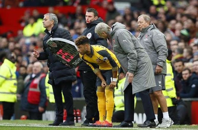 Arsenal want Oxlade-Chamberlain to stay, says Wenger