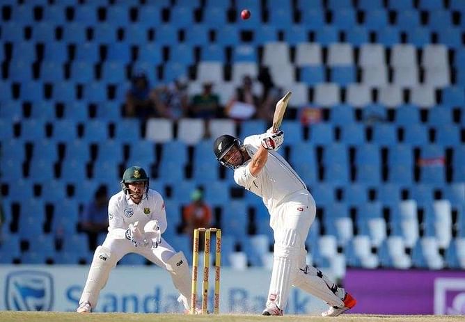 New Zealand's Bracewell out for two months with knee injury