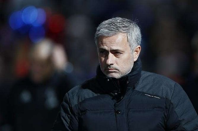 Mourinho defends 'clean' Rojo after Pardew criticism