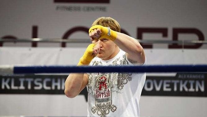 Boxing-WBC title fight called off after Povetkin fails drug test