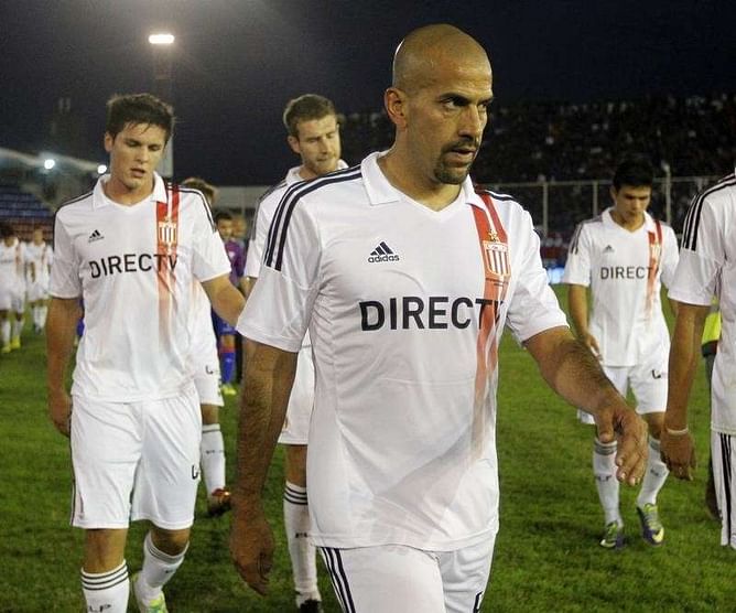 Veron returns to action for Estudiantes at age 41