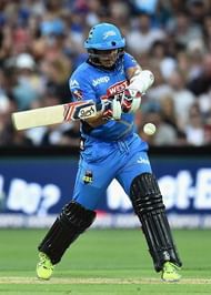 ADELAIDE, AUSTRALIA - JANUARY 21: Brad Hodge of the Adelaide Strikers bats during the Big Bash League Semi Final match between the Adelaide Strikers and the Sydney Thunder at Adelaide Oval on January 21, 2016 in Adelaide, Australia. (Photo by Daniel Kalisz/Getty Images)