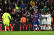 BARCELONA, SPAIN - DECEMBER 03: Lionel Messi of Barcelona shows his dejection after Real Madrid's equaliser during the La Liga match between FC Barcelona and Real Madrid CF at Camp Nou on December 3, 2016 in Barcelona, Spain. (Photo by David Ramos/Getty Images)
