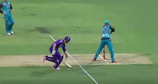 SK Epic Cricket Fails: George Bailey loses his balance and his bat; walks back to the pavilion