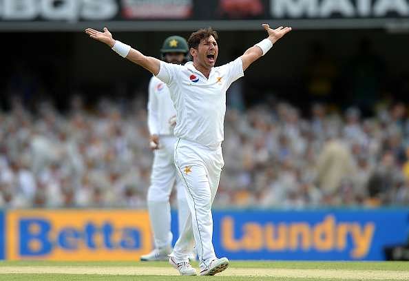 Shane Warne slams Yasir Shah for resorting to defensive tactics in Brisbane Test