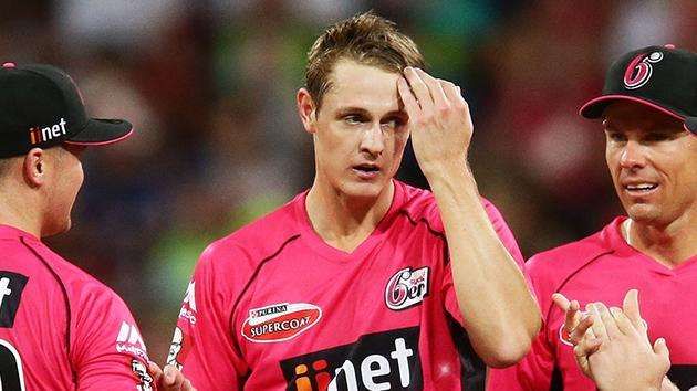 Australia's Mennie suffers fractured skull, brain bleed