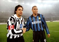 25 Oct 1998: Ronaldo of Inter Milan and Alessandro Del Piero of Juventus during the Italian Serie A match at the Delle Alpi Stadium in Torino, Italy. Juventus won the game 1-0. \ Mandatory Credit: Allsport UK /Allsport