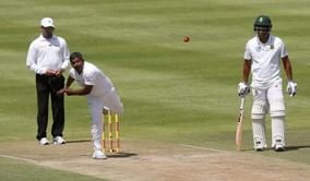 De Kock century lifts South Africa to 392
