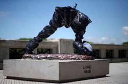 Messi statue in Buenos Aires broken in two