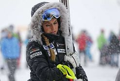 Alpine skiing - Weather makes Vonn wait for World Cup comeback