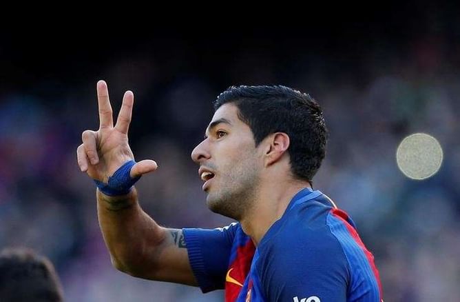 Barca ease past Las Palmas to provisionally go second