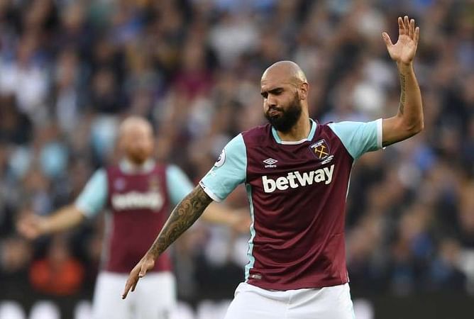 Valencia seal loan signing of Italy striker Zaza