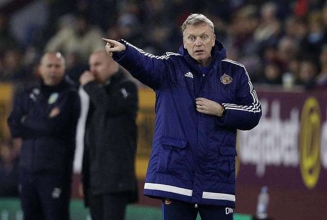 Moyes frustrated by lack of options at Sunderland