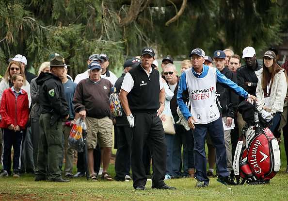 Phil "The Thrill" Mickelson to make 2017 debut at the CareerBuilder Challenge after two hernia surgeries