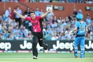 ADELAIDE, AUSTRALIA - DECEMBER 31: Sean Abbott of the Sydney Sixers celebrates after getting the wicket of Travis Head of the Adelaide Strikers during the Big Bash League match between the Adelaide Strikers and Sydney Sixers at Adelaide Oval on December 31, 2016 in Adelaide, Australia. (Photo by Morne de Klerk/Getty Images)