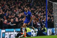 LONDON, ENGLAND - DECEMBER 31: Diego Costa of Chelsea celebrates scoring his team's fourth goal during the Premier League match between Chelsea and Stoke City at Stamford Bridge on December 31, 2016 in London, England. (Photo by Steve Bardens/Getty Images)