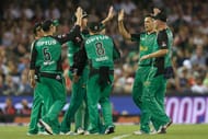 MELBOURNE, AUSTRALIA - JANUARY 07: Scott Boland of the Melbourne Stars celebrates with team mates after taking the wicket of Sunil Narine of the Melbourne Renegades during the Big Bash League match between the Melbourne Renegades and the Melbourne Stars at Etihad Stadium on January 7, 2017 in Melbourne, Australia. (Photo by Darrian Traynor/Getty Images)