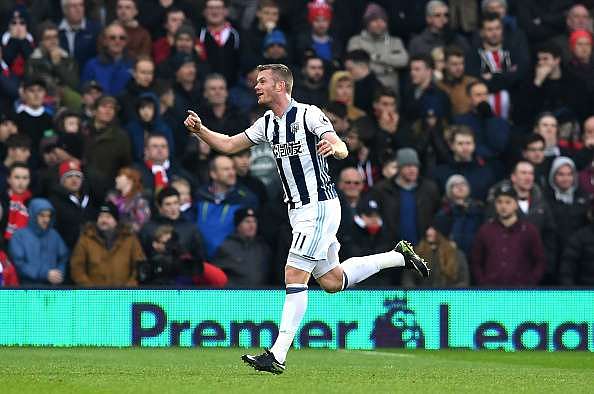WEST BROMWICH, ENGLAND - JANUARY 21:  Chris Brunt of West Bromwich Albion celebrates scoring his sides second goal during the Premier League match between West Bromwich Albion and Sunderland at The Hawthorns on January 21, 2017 in West Bromwich, England.  (Photo by Shaun Botterill/Getty Images)