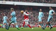 LONDON, ENGLAND - JANUARY 22: Olivier Giroud of Arsenal shoots at goal during the Premier League match between Arsenal and Burnley at the Emirates Stadium on January 22, 2017 in London, England. (Photo by Julian Finney/Getty Images)