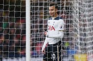 WATFORD, ENGLAND - JANUARY 01: Dele Alli of Tottenham during the Premier League match between Watford and Tottenham Hotspur at Vicarage Road on January 1, 2017 in Watford, England. (Photo by Alex Morton/Getty Images)