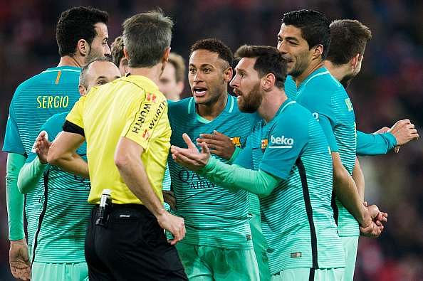 Barcelona's Gerard Pique accuses referees of favouring Real Madrid