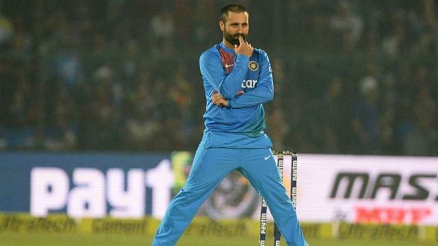 Parvez Rasool lands in huge soup after chewing gum during national anthem