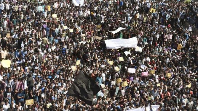 Indian sports fraternity comes out in support of Jallikattu