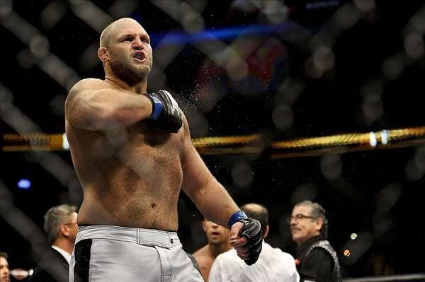 UFC News: Ben Rothwell challenges Michael Bisping and Tyron Woodley to a handicap match