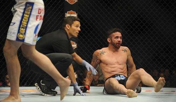 8 times MMA fighters knocked themselves out instead of their opponents