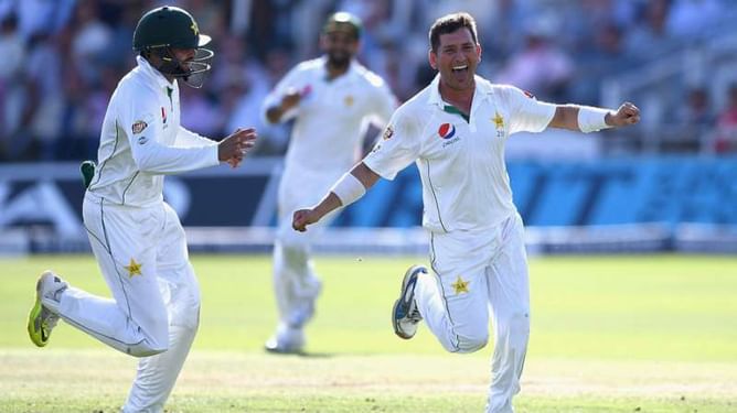 Top 5 bowling spells of 2016