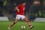 CARDIFF, WALES - OCTOBER 08: Wales player Gareth Bale in action during the EURO 2012 Group G Qualifier between Wales and Bulgaria at Cardiff City Stadium on October 8, 2010 in Cardiff, Wales. (Photo by Stu Forster/Getty Images)