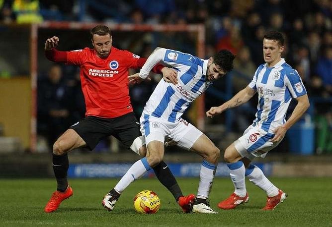 Leaders Brighton slip up at Huddersfield