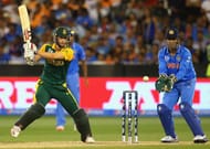 MELBOURNE, AUSTRALIA - FEBRUARY 22: Wayne Parnell of South Africa bats during the 2015 ICC Cricket World Cup match between South Africa and India at Melbourne Cricket Ground on February 22, 2015 in Melbourne, Australia. (Photo by Quinn Rooney/Getty Images)