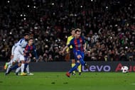BARCELONA, SPAIN - DECEMBER 21: Ivan Rakitic of FC Barcelona scores from the penalty spot his team's second goal during the Copa del Rey round of 32 second leg match between FC Barcelona and Hercules at Camp Nou on December 21, 2016 in Barcelona, Spain. (Photo by David Ramos/Getty Images)