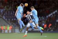 WEST BROMWICH, ENGLAND - FEBRUARY 04: Jose Salomon Rondon (C) of West Bromwich Albion competes for the ball against Charlie Adam (L) and Ryan Shawcross (R) of Stoke City during the Premier League match between West Bromwich Albion and Stoke City at The Hawthorns on February 4, 2017 in West Bromwich, England. (Photo by Mark Thompson/Getty Images)